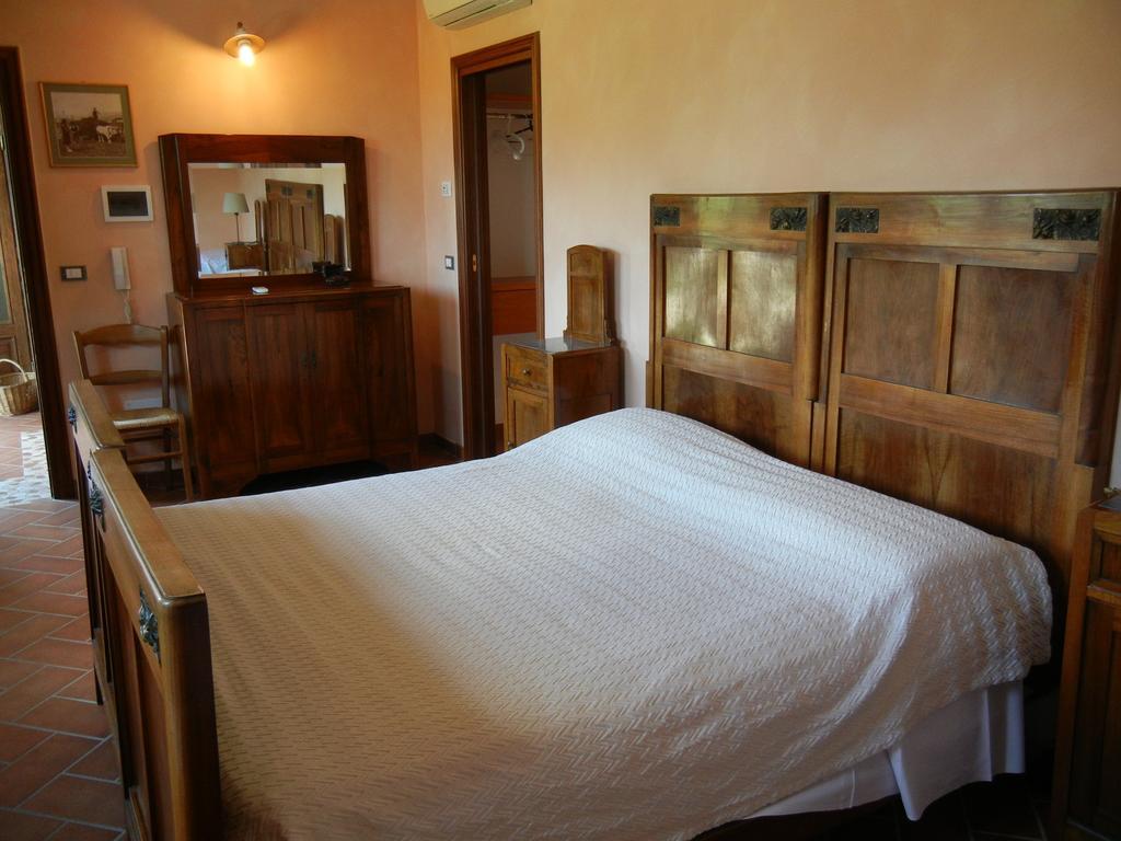La Colombarola Agriturismo Farneto Exterior photo