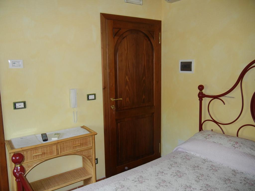 La Colombarola Agriturismo Farneto Exterior photo